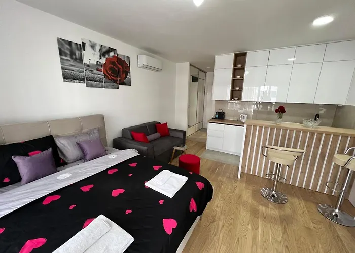 アパート Lux Nina