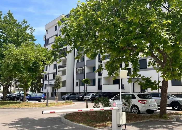 Lux Nina アパート